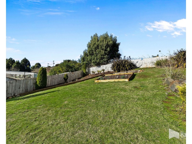 31 River Road, Ambleside TAS 7310