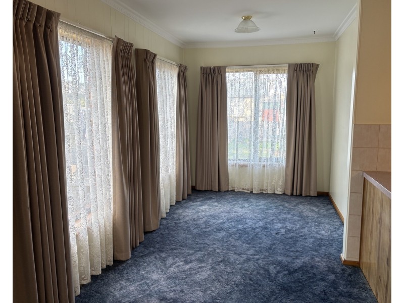 24 Highview Crescent, Devonport TAS 7310