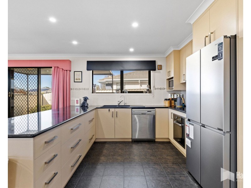 20 Fairway Crescent, Shearwater TAS 7307