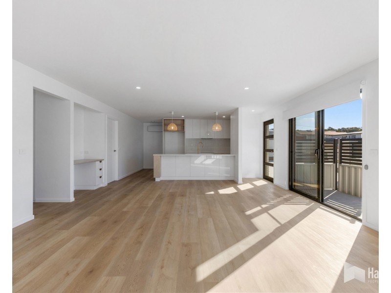 1/8 Lapwing Close, Shearwater TAS 7307