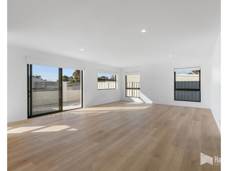 1/8 Lapwing Close, Shearwater TAS 7307