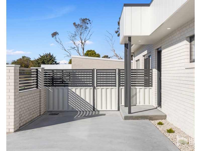 1/8 Lapwing Close, Shearwater TAS 7307