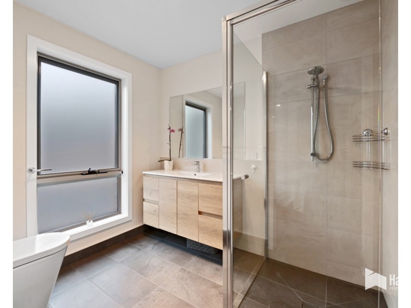 65 River Road, Ambleside TAS 7310