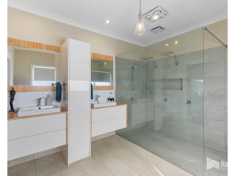 60 Shearwater Boulevard, Shearwater TAS 7307