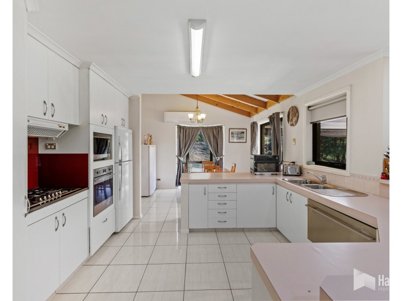 38  Winifred Avenue, Acacia Hills TAS 7306