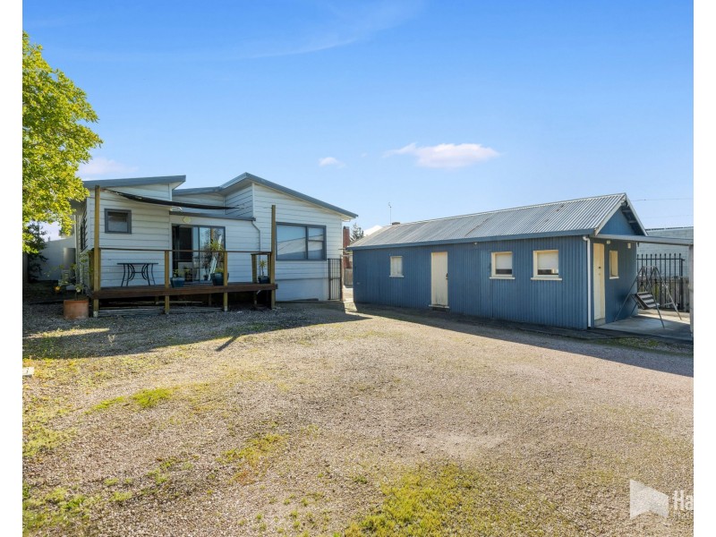 6 Barker Street, Devonport TAS 7310
