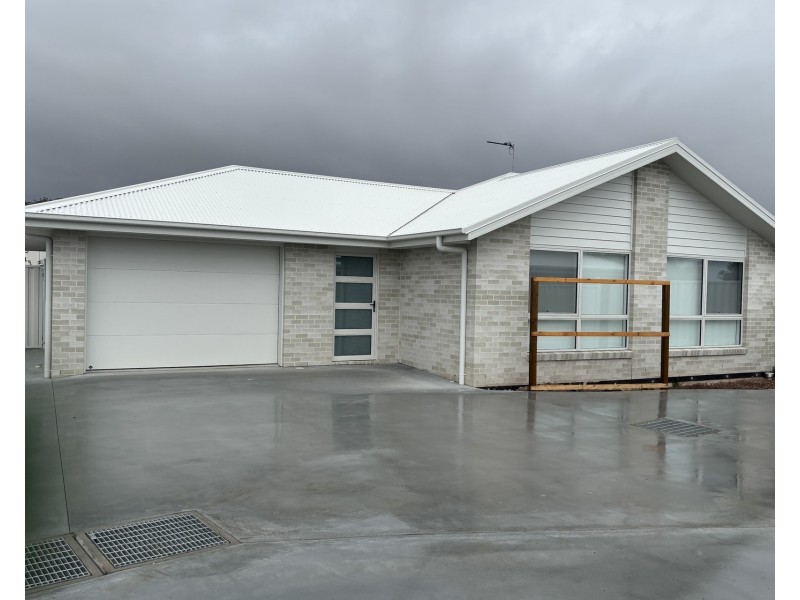 2/258 Westella Drive, Turners Beach TAS 7315
