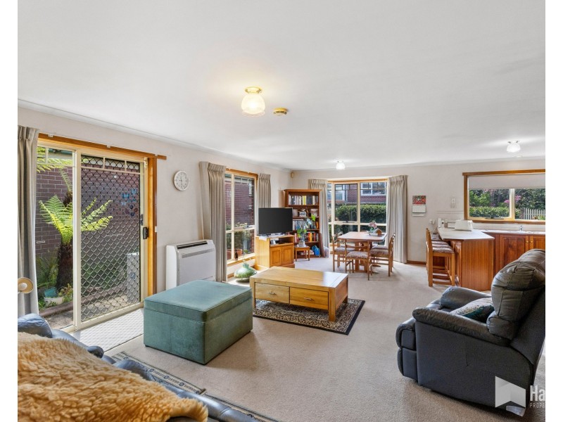 1/134-136 Steele Street, Devonport TAS 7310