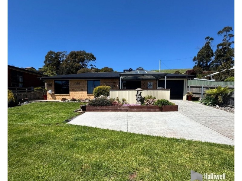 43 River Road, Ambleside TAS 7310