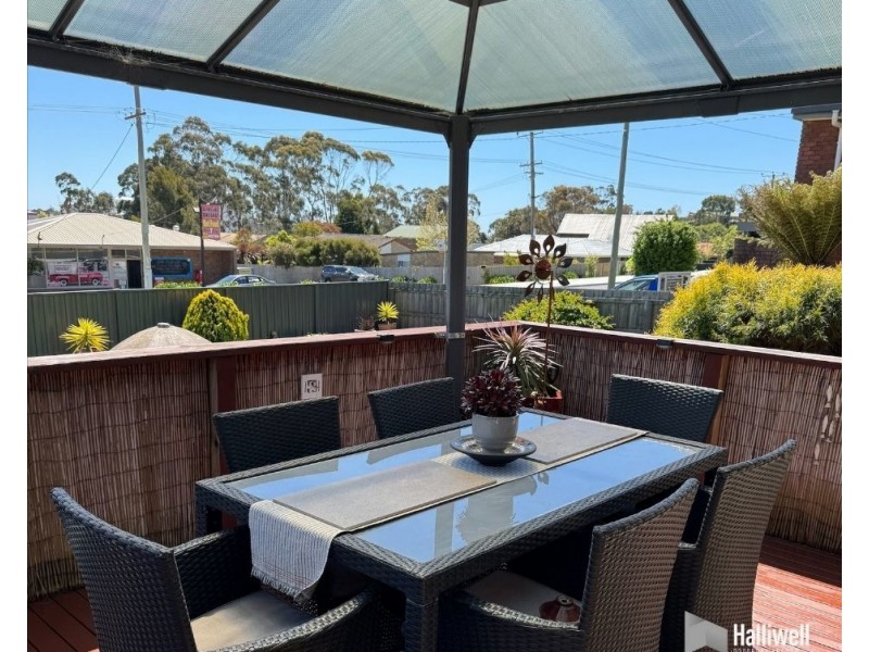 43 River Road, Ambleside TAS 7310