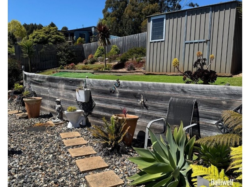 43 River Road, Ambleside TAS 7310