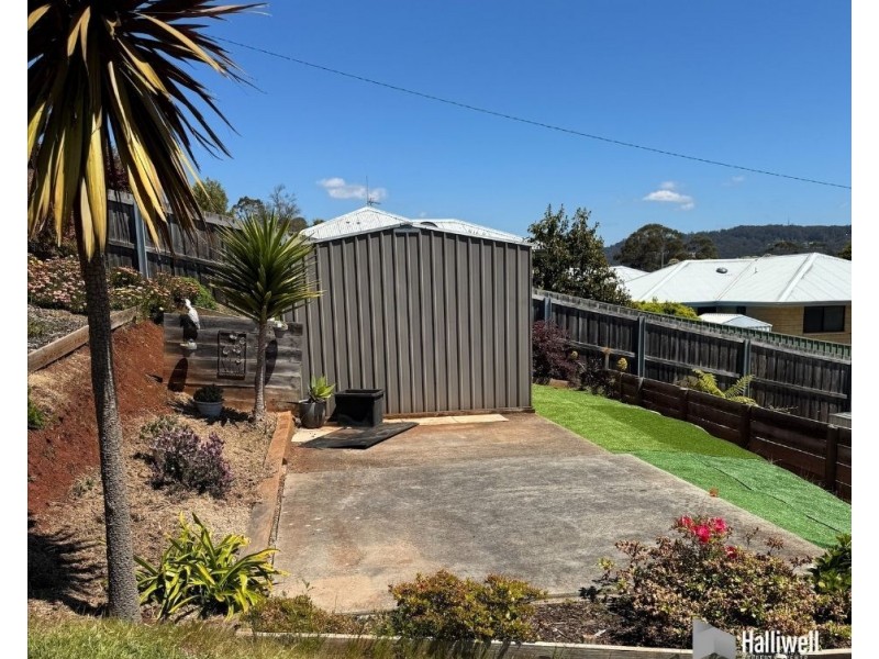 43 River Road, Ambleside TAS 7310