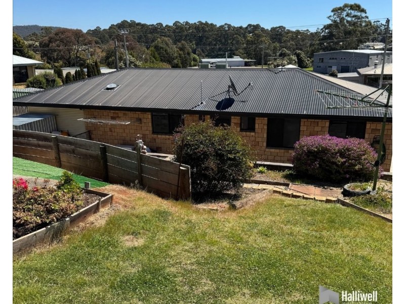 43 River Road, Ambleside TAS 7310
