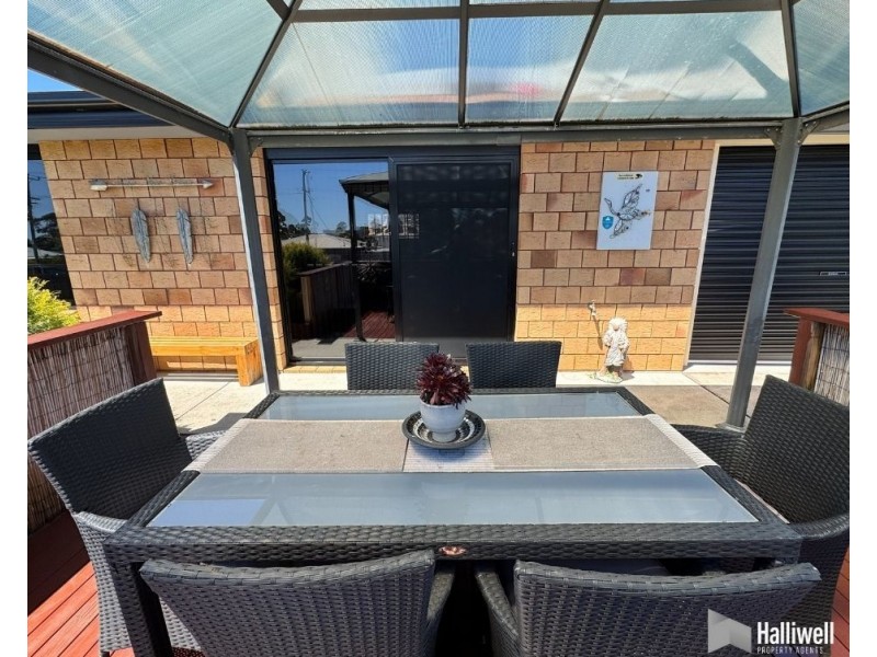 43 River Road, Ambleside TAS 7310