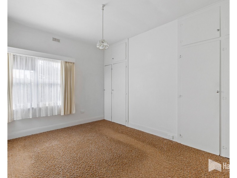 74 Middle Road, Devonport TAS 7310