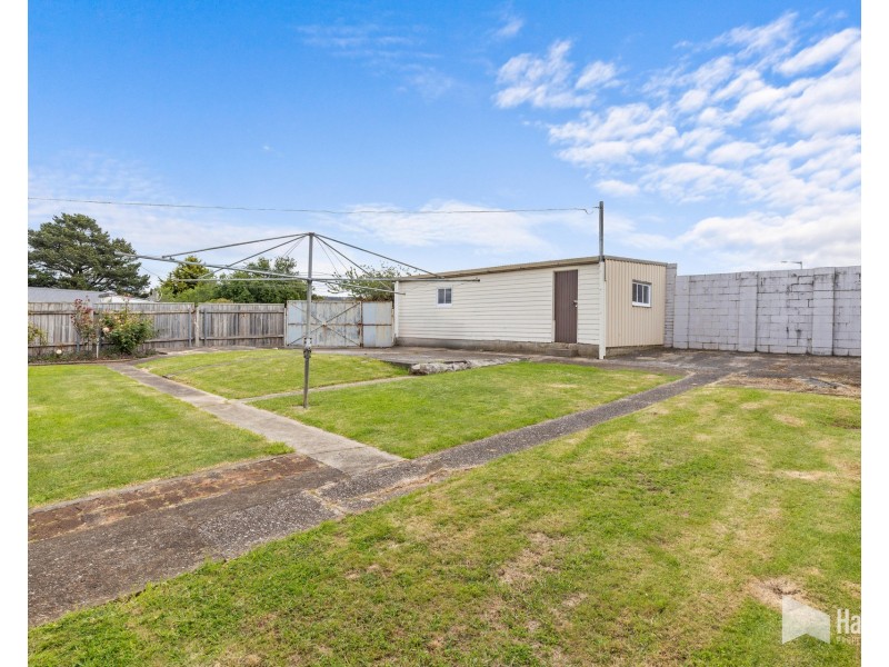 74 Middle Road, Devonport TAS 7310