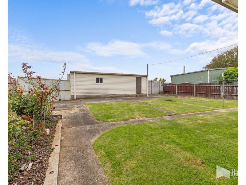 74 Middle Road, Devonport TAS 7310