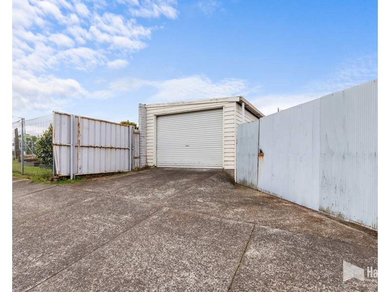 74 Middle Road, Devonport TAS 7310