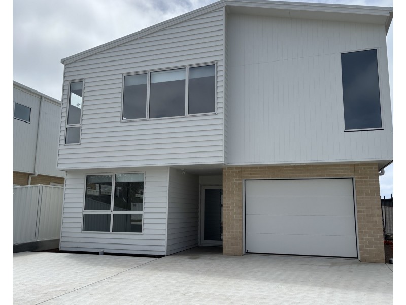 2/60 Taroona Street, Hawley Beach TAS 7307
