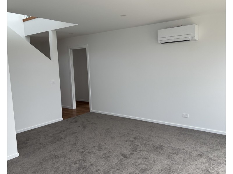 2/60 Taroona Street, Hawley Beach TAS 7307