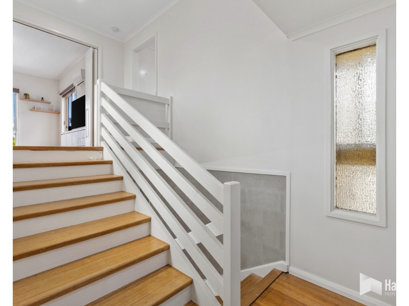 2 Glen Court, Devonport TAS 7310