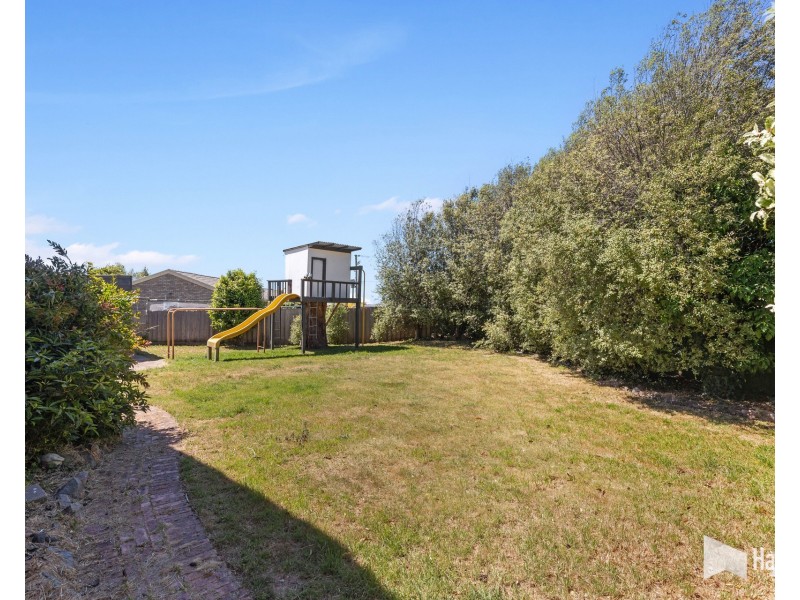 2 Glen Court, Devonport TAS 7310
