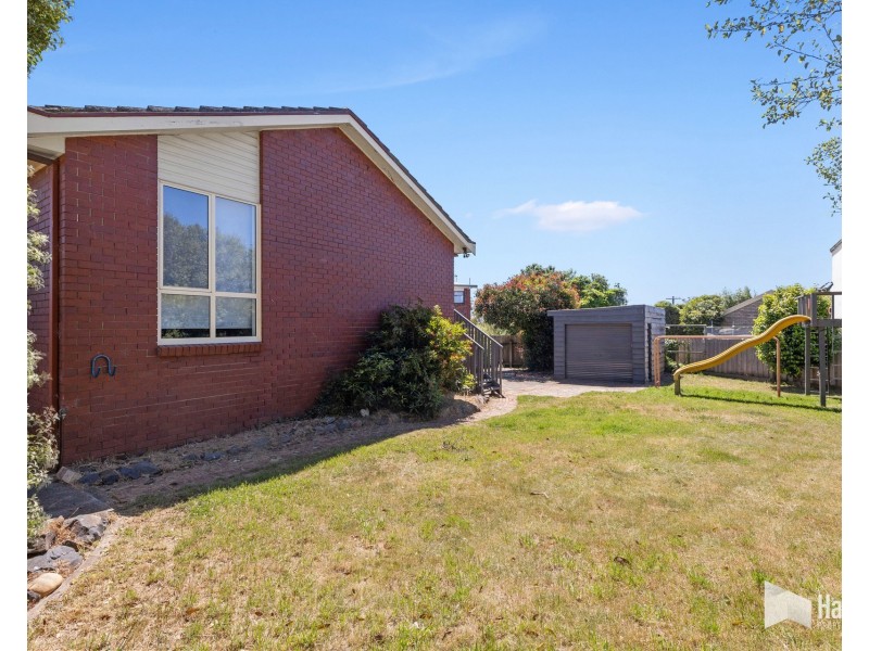 2 Glen Court, Devonport TAS 7310