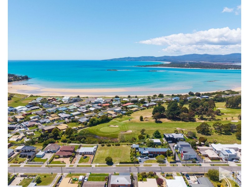 51 Shearwater Boulevarde, Shearwater TAS 7307