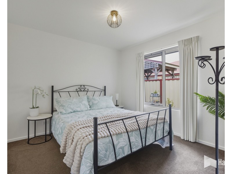 1/221 Stanley Street South, Latrobe TAS 7307