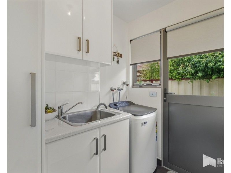 1/221 Stanley Street South, Latrobe TAS 7307