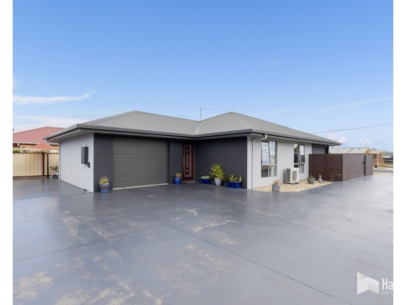 1/221 Stanley Street South, Latrobe TAS 7307
