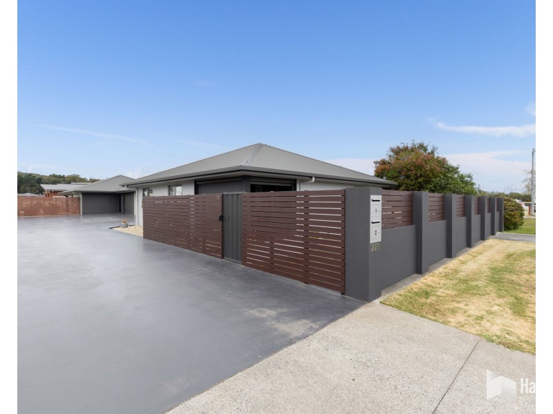 1/221 Stanley Street South, Latrobe TAS 7307