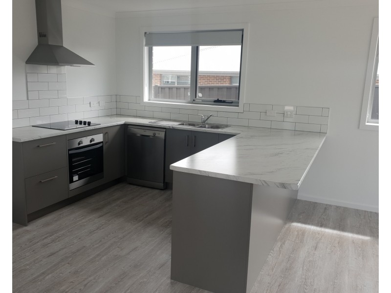 1/4 Tandara Place, East Devonport TAS 7310