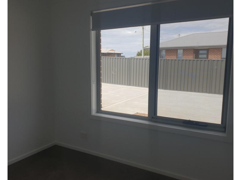 1/4 Tandara Place, East Devonport TAS 7310