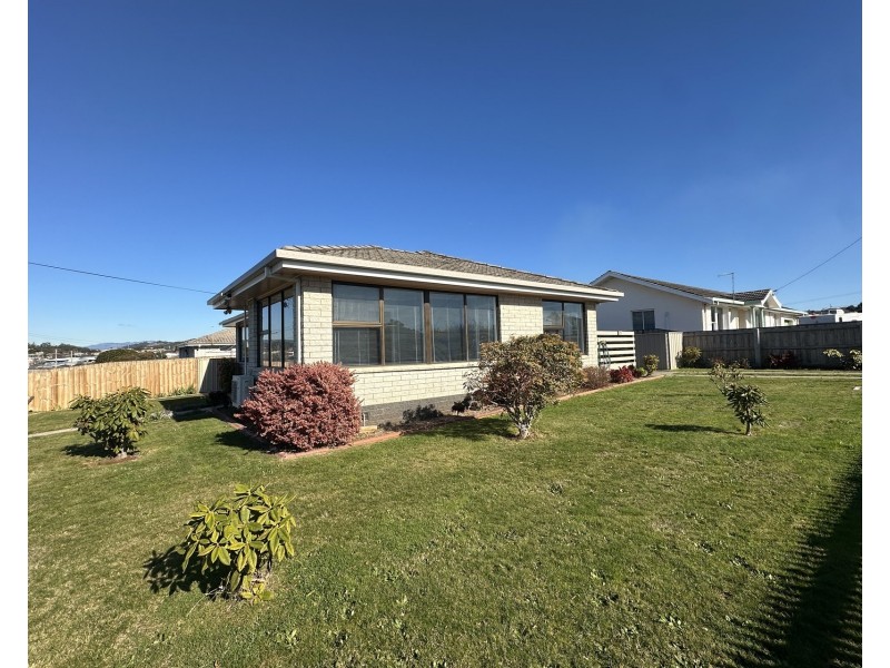 123 Tasman Street, Devonport TAS 7310