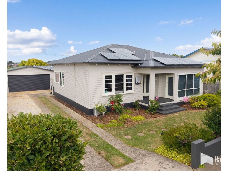 11 Hilltop Avenue, Devonport TAS 7310