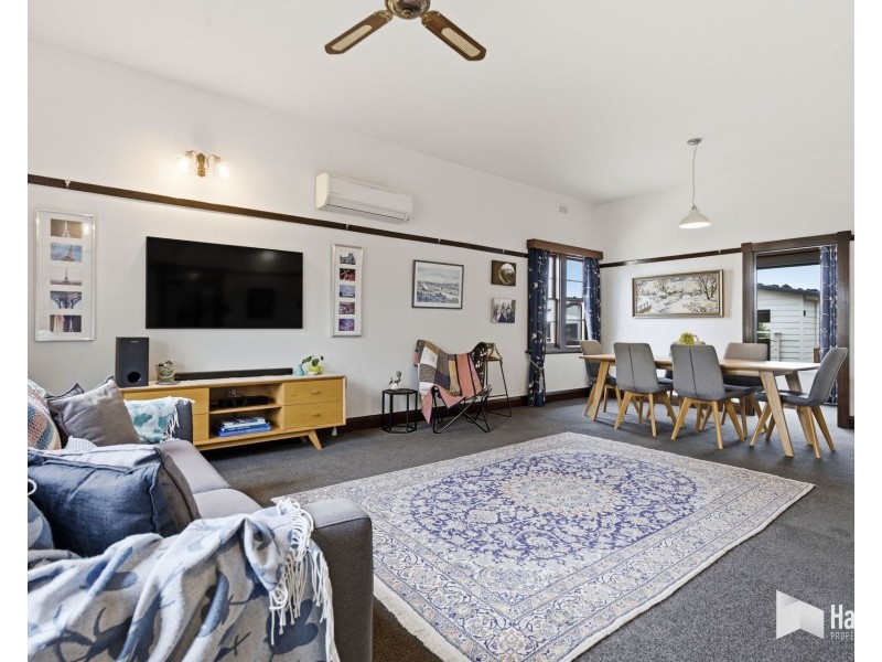 11 Hilltop Avenue, Devonport TAS 7310