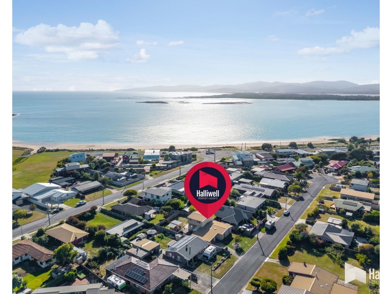 4 Seabreeze Avenue, Shearwater TAS 7307