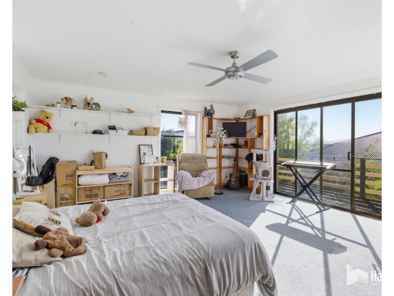 4 Seabreeze Avenue, Shearwater TAS 7307