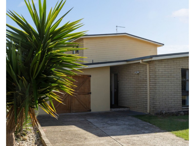 4 Seabreeze Avenue, Shearwater TAS 7307