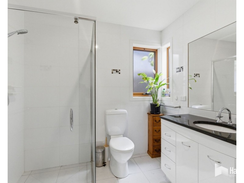 2 Inlet Court, Shearwater TAS 7307