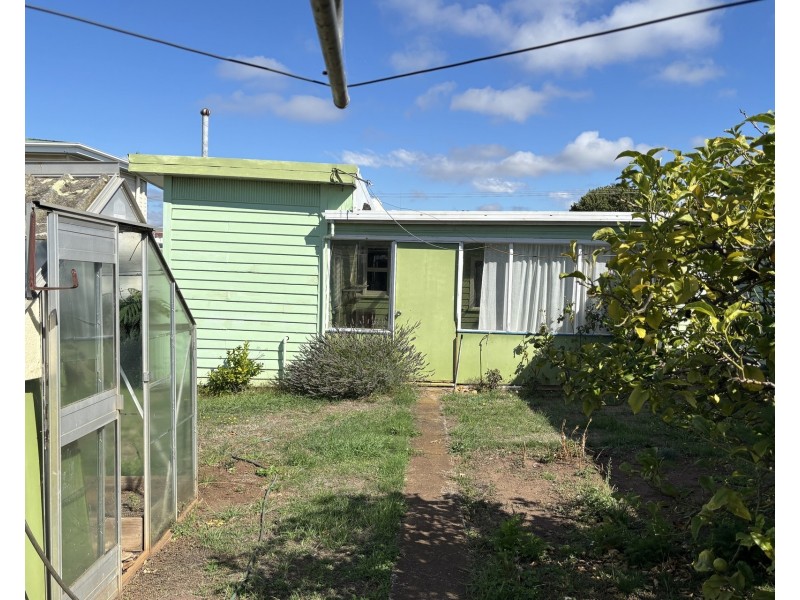 216 Steele Street, Devonport TAS 7310