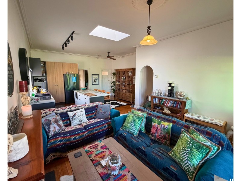 16 Henry Street, Devonport TAS 7310