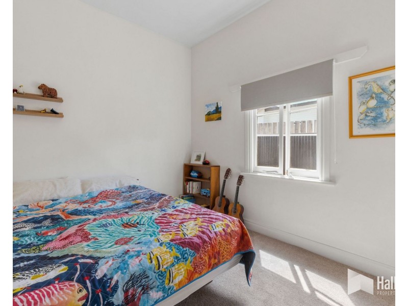 16 Henry Street, Devonport TAS 7310