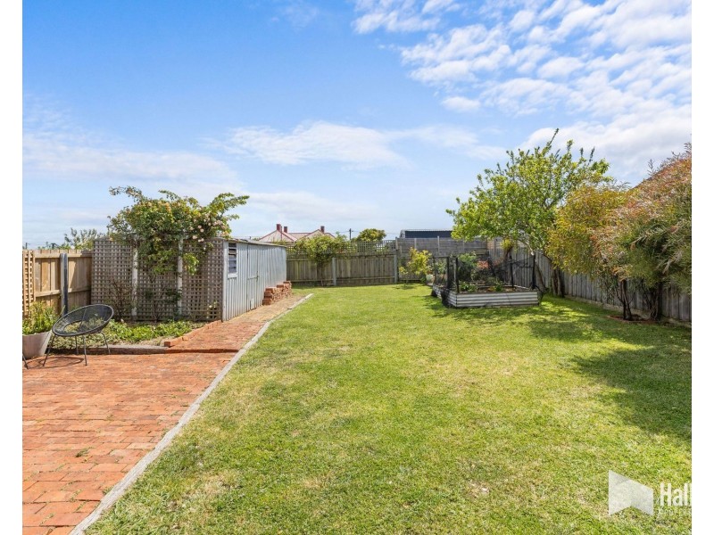 16 Henry Street, Devonport TAS 7310