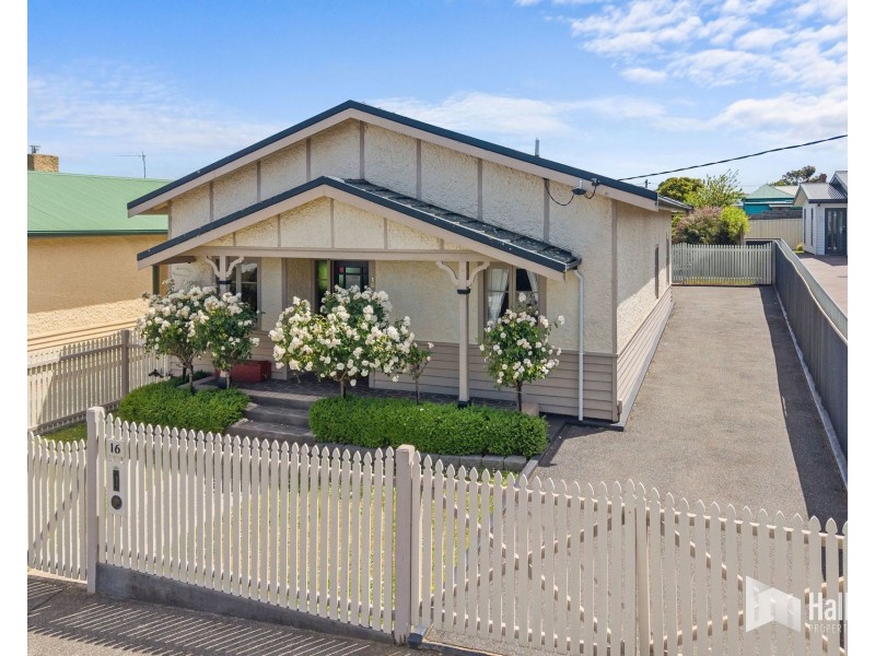 16 Henry Street, Devonport TAS 7310