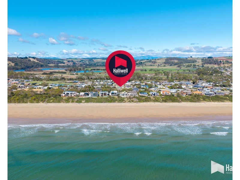 33 Turners Avenue, Turners Beach TAS 7315