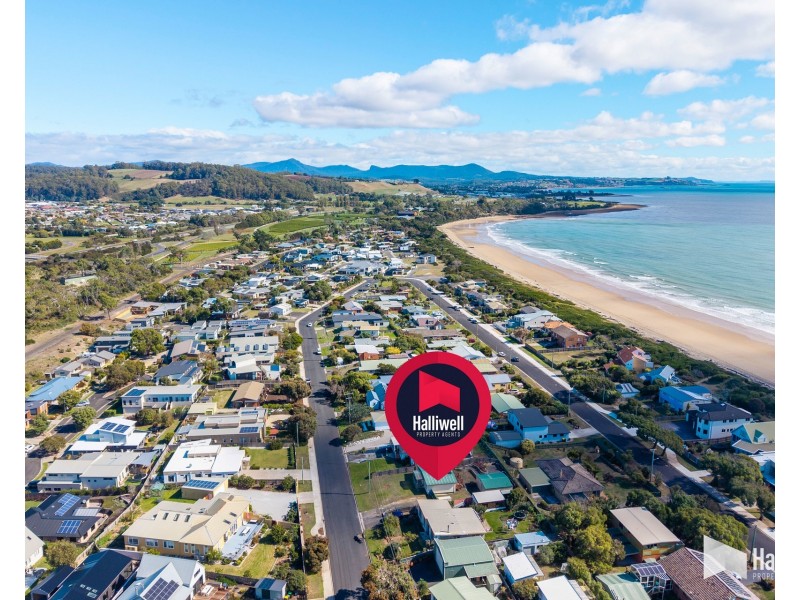 33 Turners Avenue, Turners Beach TAS 7315