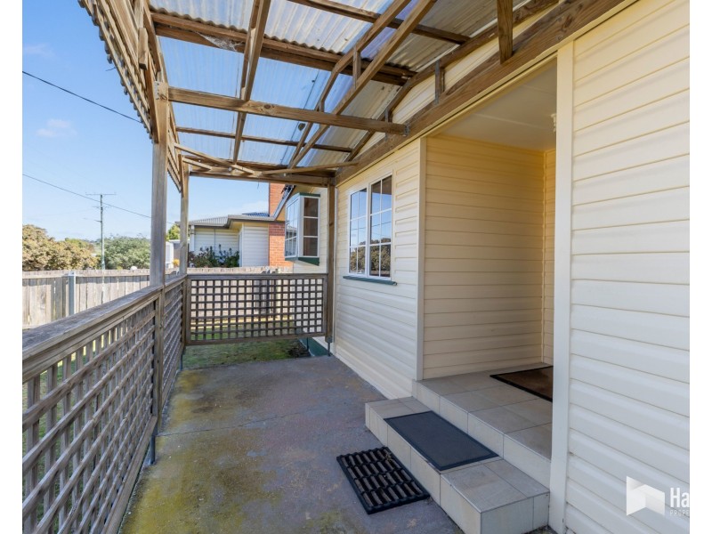 33 Turners Avenue, Turners Beach TAS 7315