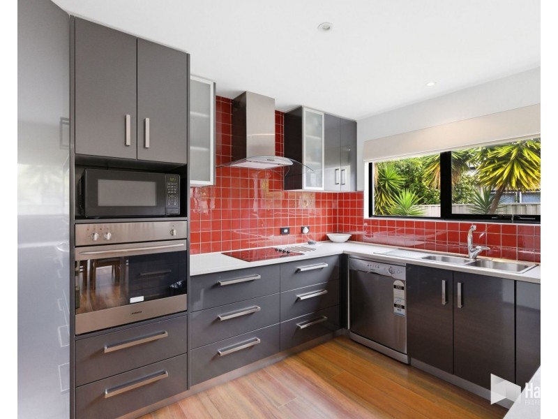 8 James Street, Devonport TAS 7310